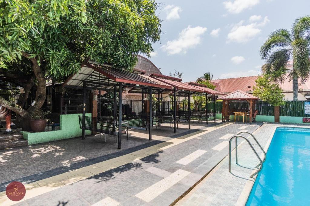 Quezon Premier Hotel Lucena Exteriör bild