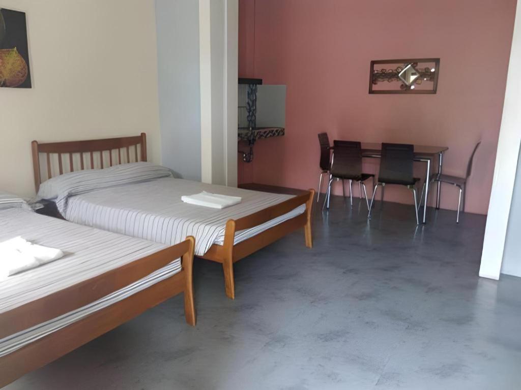 Quezon Premier Hotel Lucena Exteriör bild